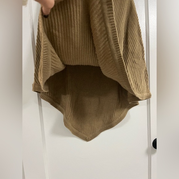 Michael Kors Shaker Poncho Cape Turtleneck Sweater - one size - gold brown tan - Picture 6 of 7